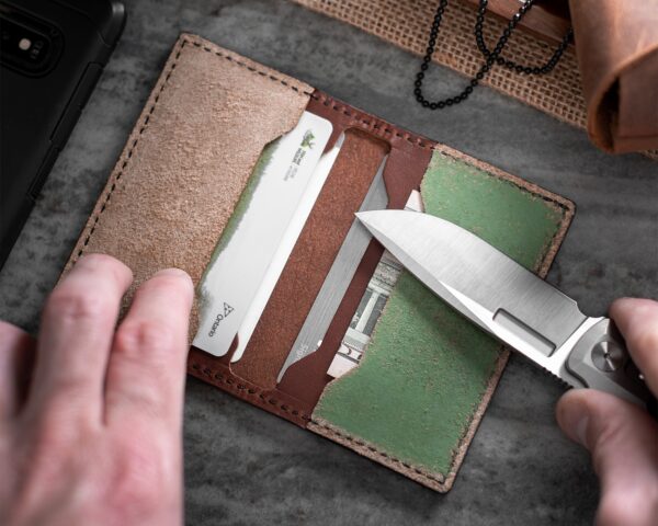 KNAFS Strop Wallet Stropping Knife Lifestyle